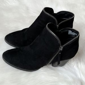 Jore women's black zipper booties size 8.5